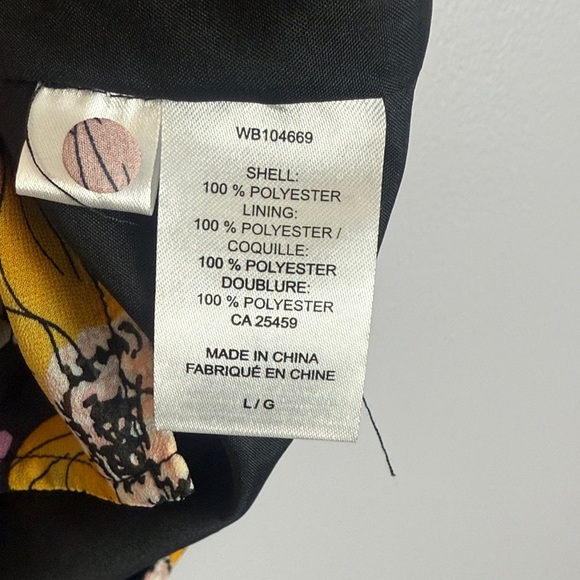 BB Dakota Floral Flutter Sleeve Button Loops Large Blouse - Pink, Yellow, Black - Picture 8 of 11